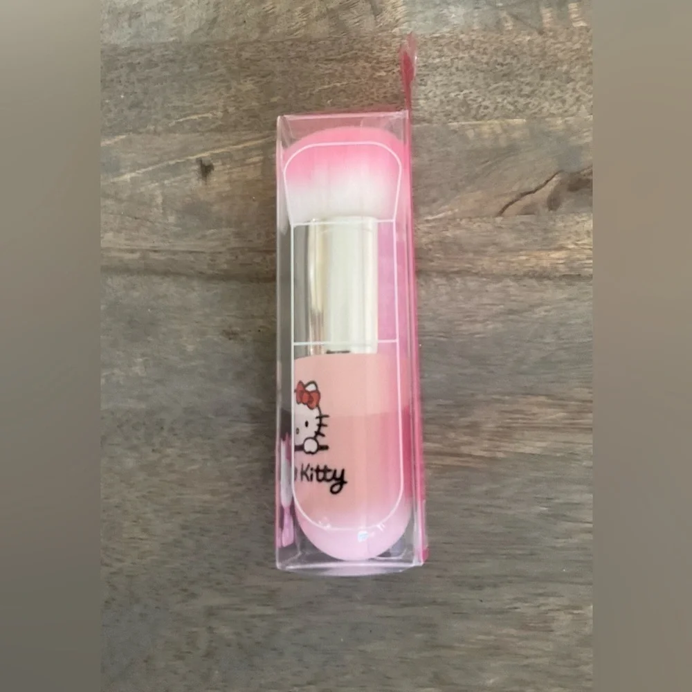 Hello Kitty Cosmetic Brush